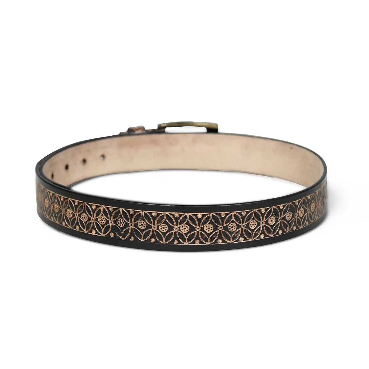 Black hand-embossed floral leather belt for men with silver buckle – photo 3